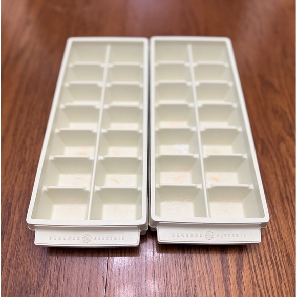 GE-General Electric Other - VINTAGE (SET OF 2) General Electric GE Ice Cube Trays Stacking Beige Plastic